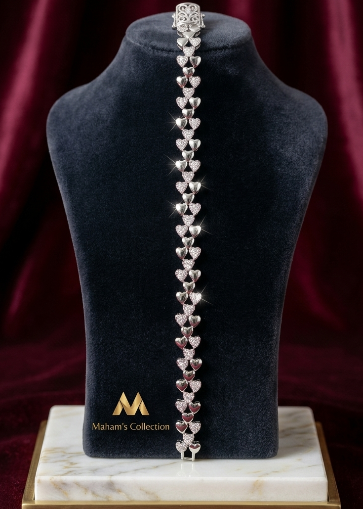 Delicate All-Around Heart Link Bracelet for Women - Sparkling Silver Tone, Free Size