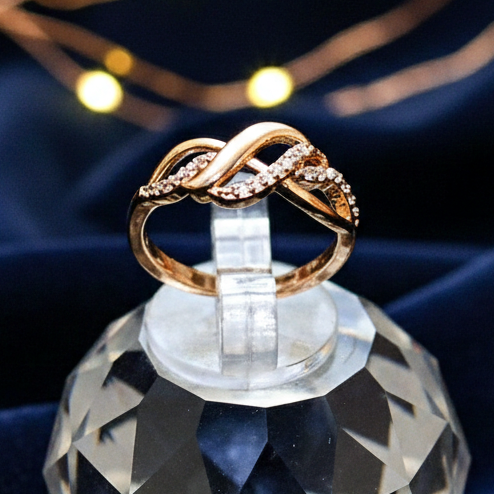 Eternal Infinity Knot Crystal Ring – 18K Gold Plated (Free Size)